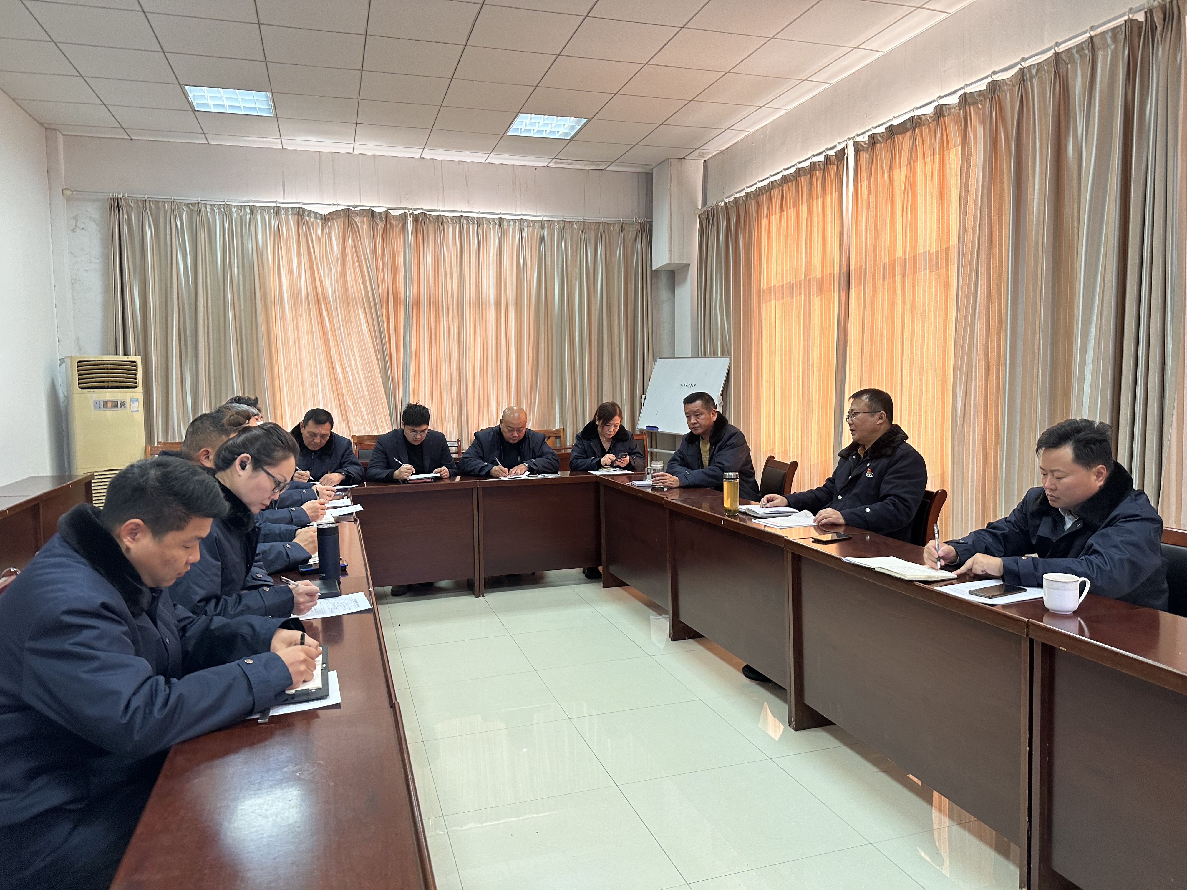 公交集團機務技術事業部開展“憲法宣傳周”普法活動